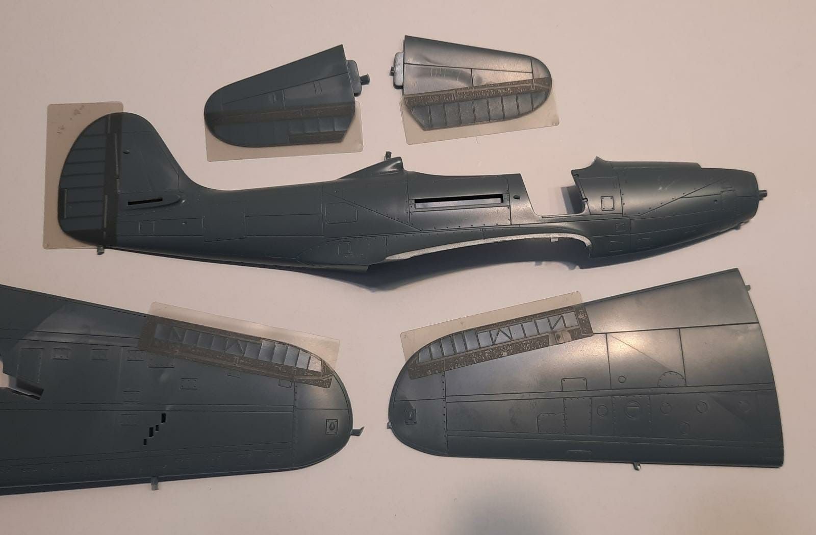 64003 1/48 P-39/P-400 masky na ovládací plochy (pro Eduard)